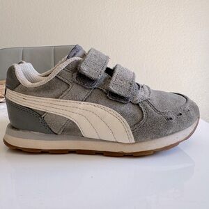 Puma sneakers for boys 10,5 size